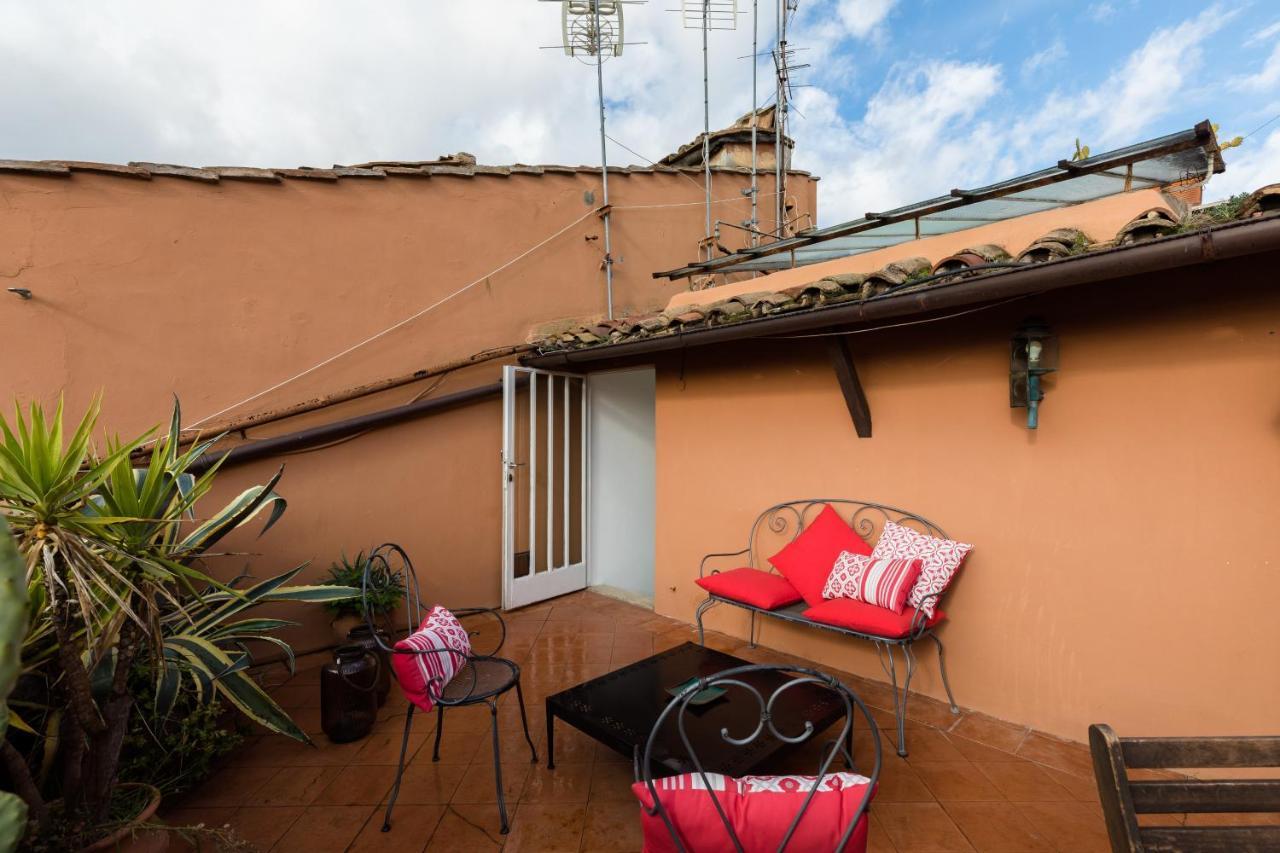 Amazing Penthouse With Private Terrace In Trastevere Rome Extérieur photo